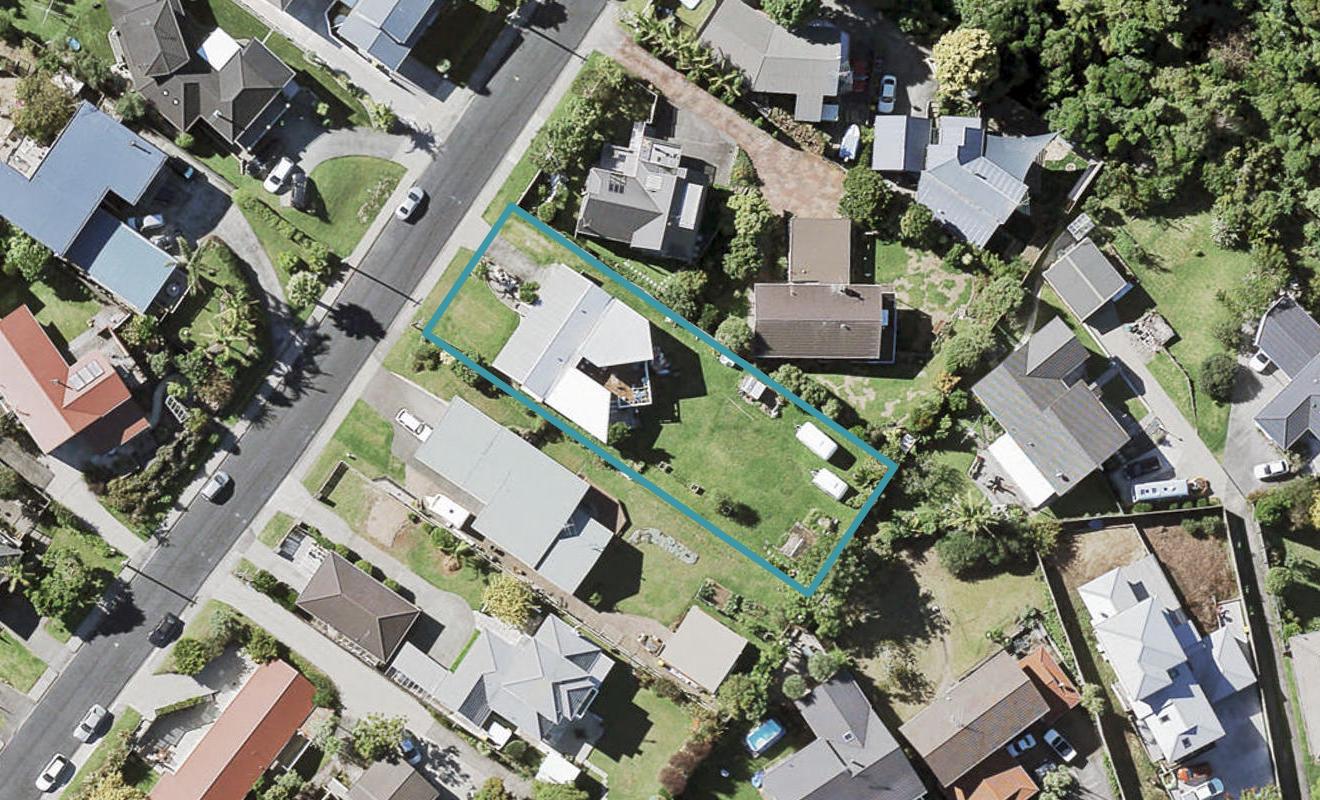 34 Alexander Street, Cockle Bay, Auckland - Carousel 1
