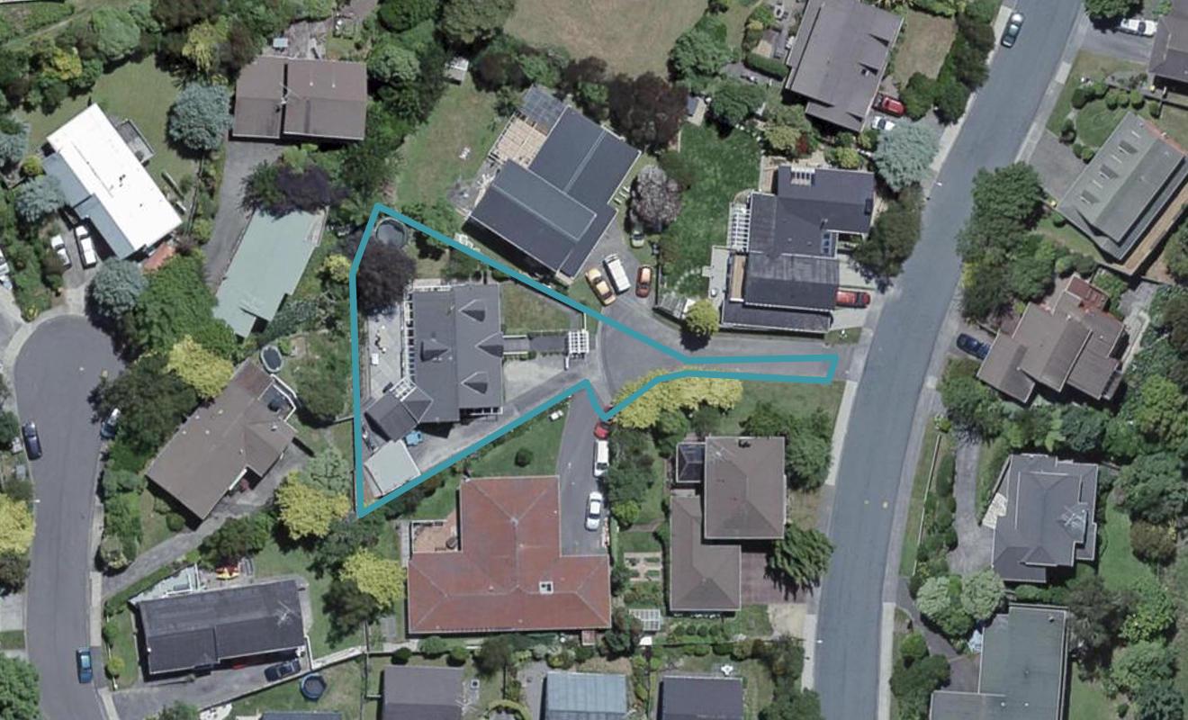 7 Burbank Crescent, Churton Park, Wellington - Carousel 1