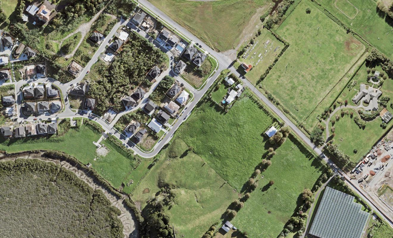 1/6 Ngaroma House Drive, Hobsonville, Auckland - Carousel 1