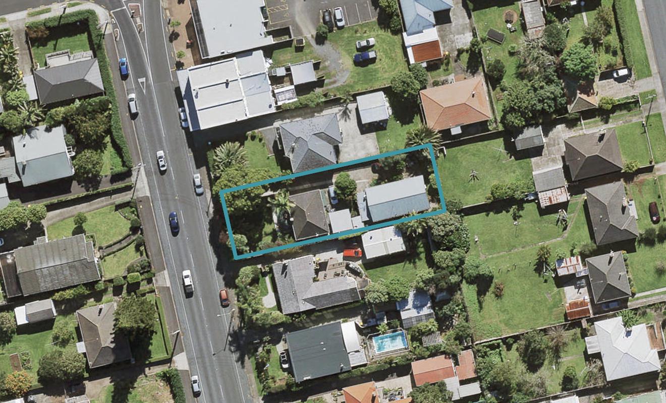 47 Coronation Road, Mangere Bridge, Auckland - Carousel 1
