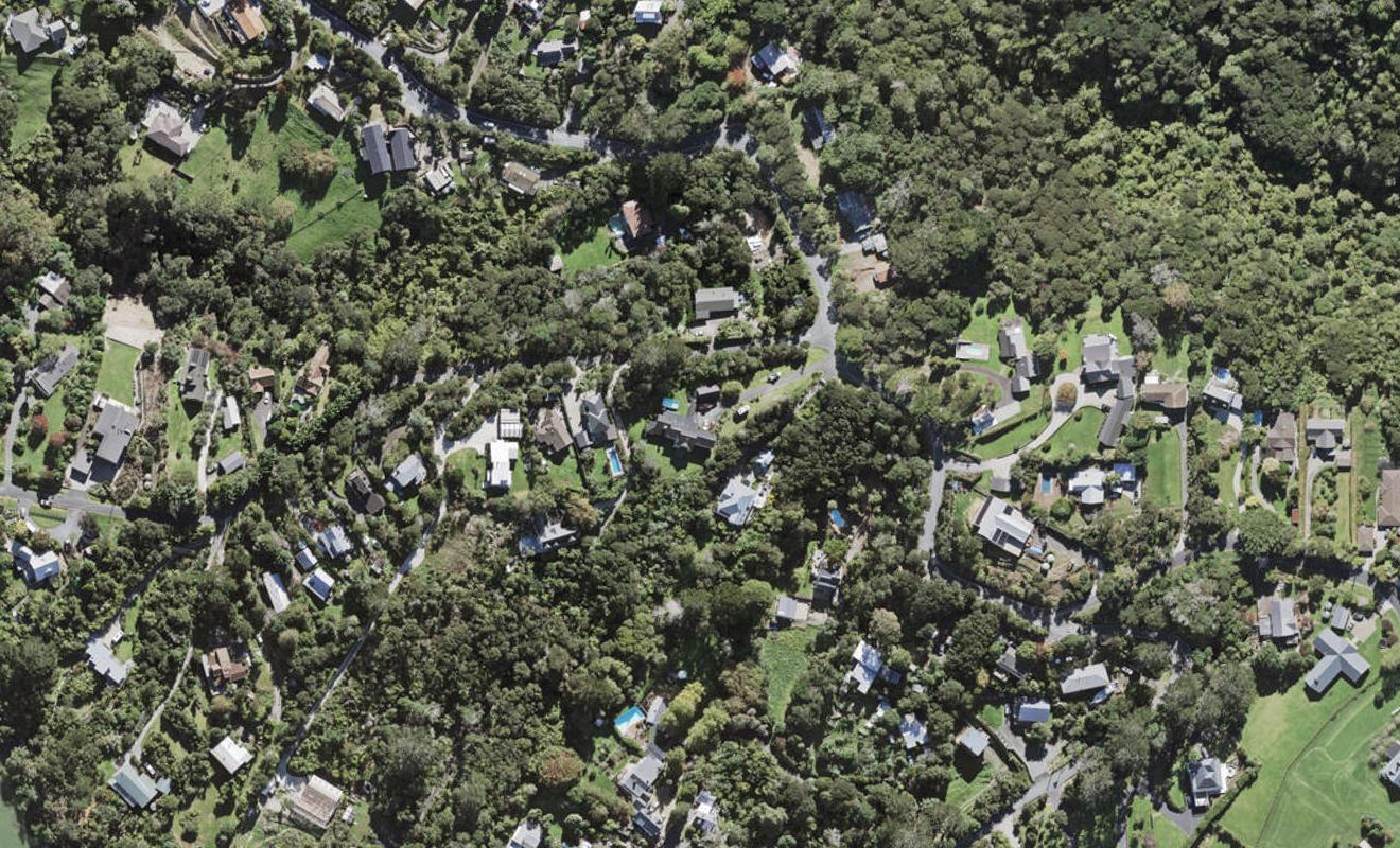 5A Chatham Avenue, Paremoremo, Auckland - Carousel 1