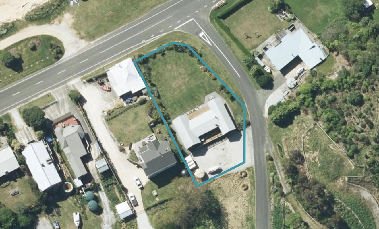 4 Matenga Road, Ligar Bay, Takaka - Carousel 1