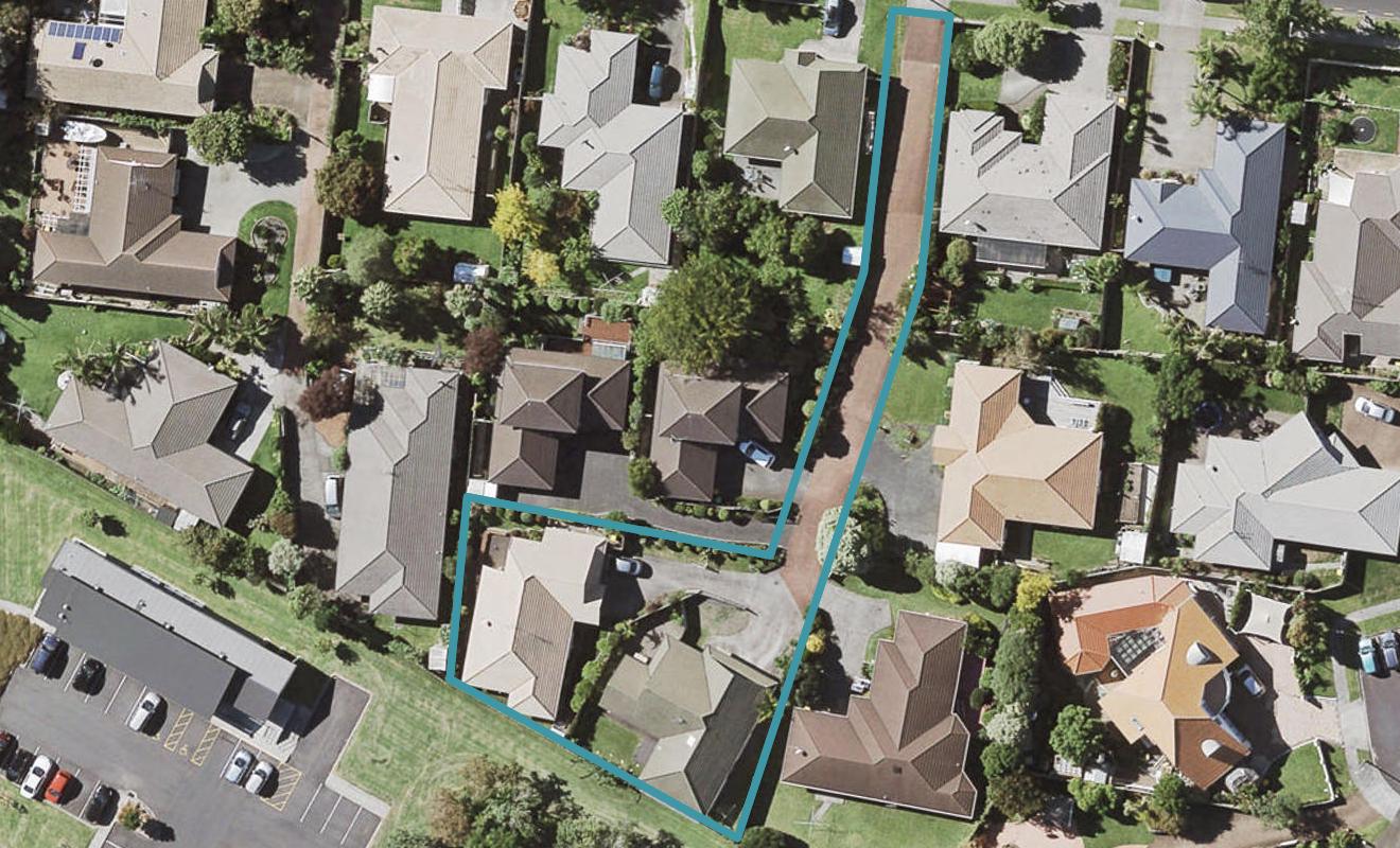1/168 Millhouse Drive, Golflands, Auckland - Carousel 1