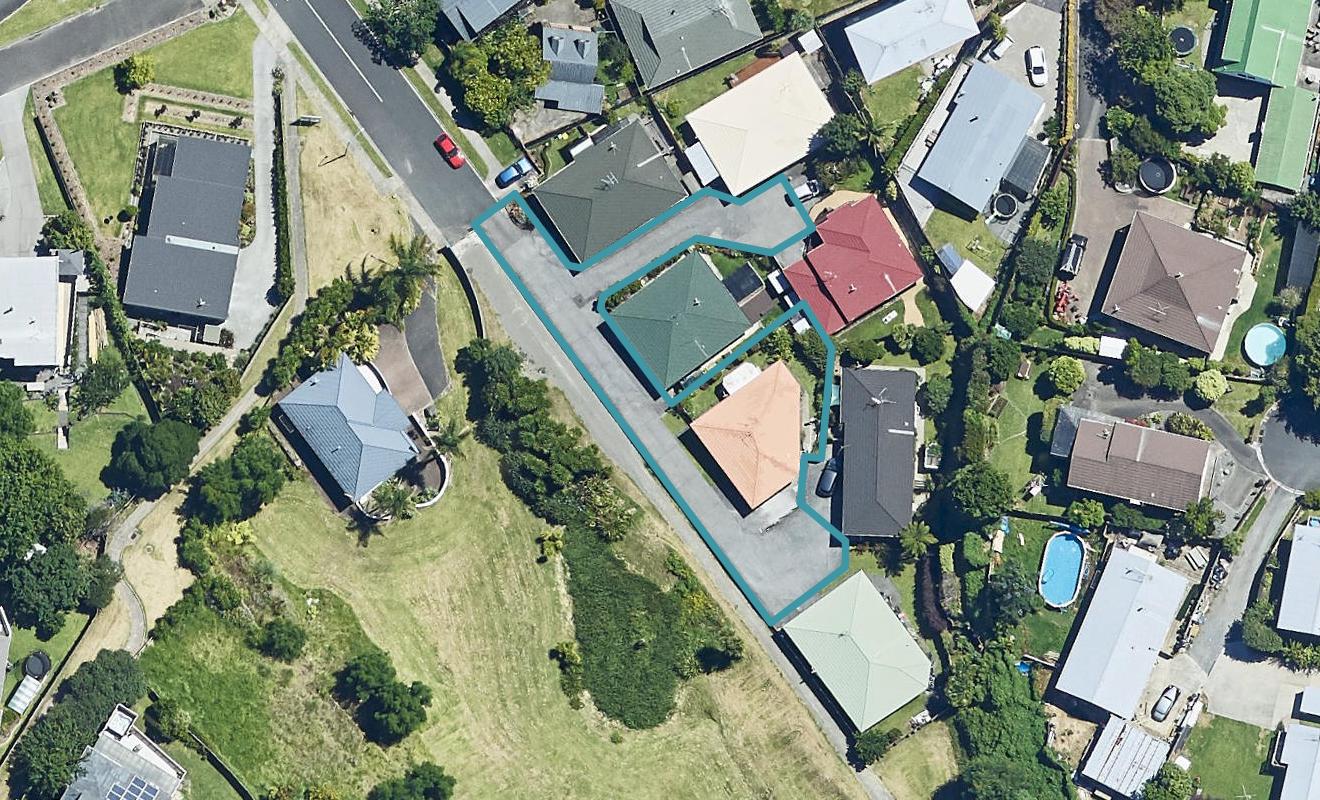 11 Baden Street, Otumoetai, Tauranga - Carousel 1