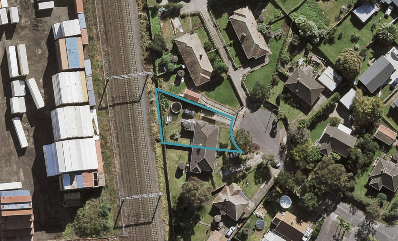 4 Mcdonald Place, Otahuhu, Auckland - Carousel 1