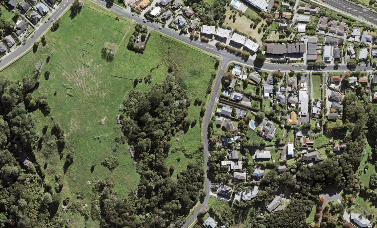 12 Kyle Road, Schnapper Rock, Auckland - Carousel 1
