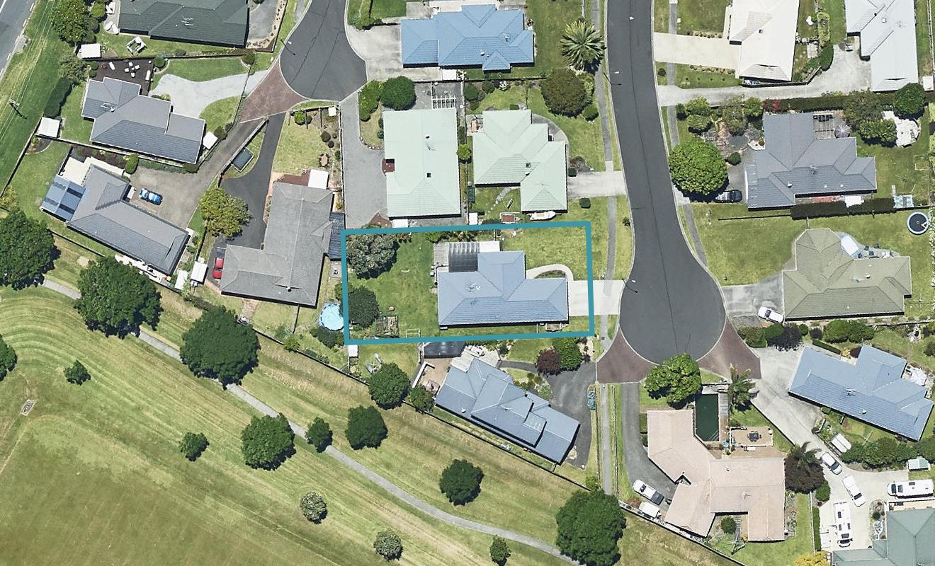 8 Cloverlea Walk, Welcome Bay, Tauranga - Carousel 1