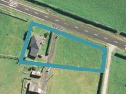 477 Pembroke Road West, Pembroke, Stratford