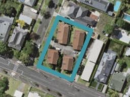2/136 Calliope Road, Stanley Point, Auckland
