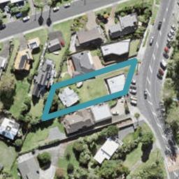 2/934 Beach Road, Waiake, Auckland
