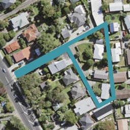 2/61 Kaurilands Road, Titirangi, Auckland