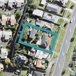 2/910 East Coast Road, Northcross, Auckland