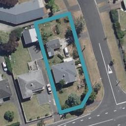 195 Clarkin Road, Fairfield, Hamilton