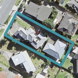 2/37 Deep Creek Road, Waiake, Auckland