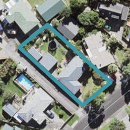 7 Lantana Road, Green Bay, Auckland