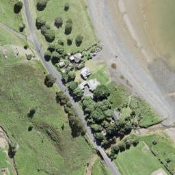 1742 East Coast Road, WHAKATIWAI, MIRANDA