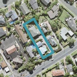 2/868 Beach Road, Waiake, Auckland