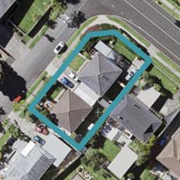 1/2 Birman Close, Half Moon Bay, Auckland