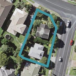 1/42 Lexington Drive, Botany Downs, Auckland