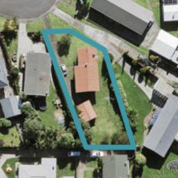 25 Clinton Avenue, Te Atatu Peninsula, Auckland