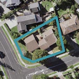 2/106 Prince Regent Drive, Half Moon Bay, Auckland