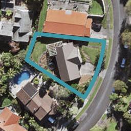 11 Holyoake Place, Chatswood, Auckland