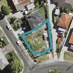 14 Awaroa Road, Sunnyvale, Auckland