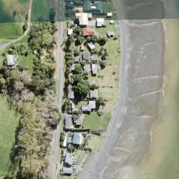 1866 East Coast Road, WHAKATIWAI, MIRANDA