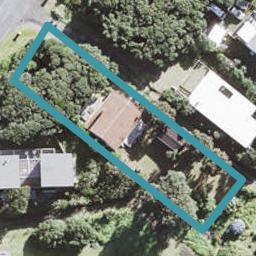 141 Marine Parade North, Piha