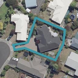 8 Badminton Court, Huntington, Hamilton
