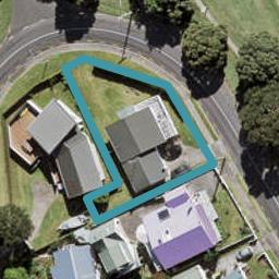 32 Kiwi Esplanade, Mangere Bridge, Auckland