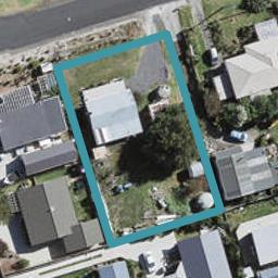 6 Beach Road, Waiuku