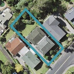 2/18 Castleton Drive, Mellons Bay, Auckland