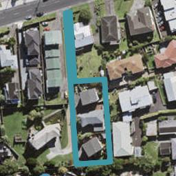 2/0 Pupuke Road, Northcote, Auckland