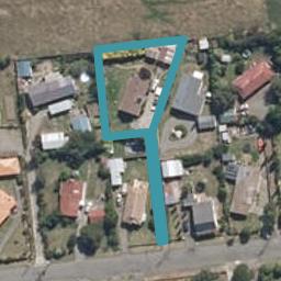 16B Flower Street, Bulls