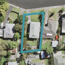 8 Onedin Place, Titirangi, Auckland