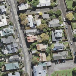 2/43 Queen Street, Northcote Point, Auckland