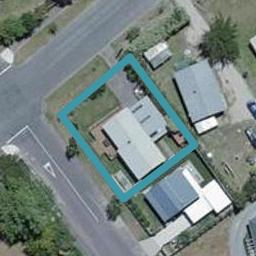 16 Cambridge Road, Martinborough