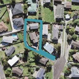 8 Halcombe Place, Green Bay, Auckland