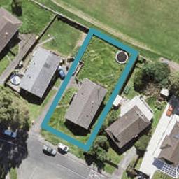 17 Beauchamp Drive, Massey, Auckland