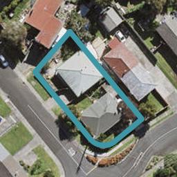2/16 Ellice Road, Totara Vale, Auckland