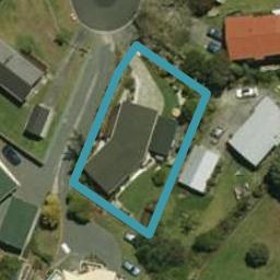 8 Prion Place, One Tree Point