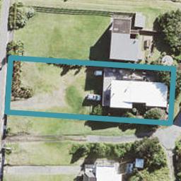 37 Marine Parade South, Piha