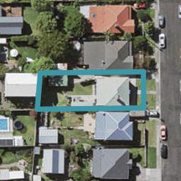 9 Roslyn Terrace, Stanley Point, Auckland