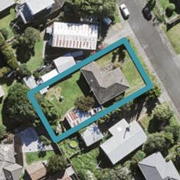 16 Crocombe Crescent, Beach Haven, Auckland