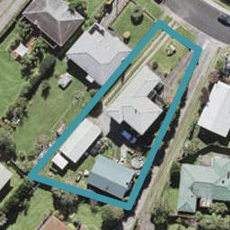 8 Chilcott Road, Henderson, Auckland