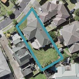 4 Baulcomb Parade, Windsor Park, Auckland