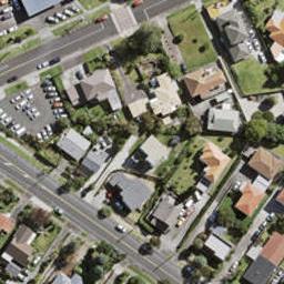 42B View Road, Henderson, Auckland