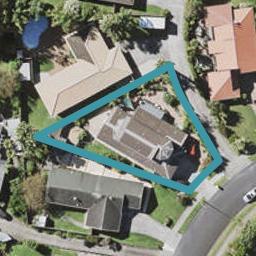19 Pinewood Grove, Botany Downs, Auckland