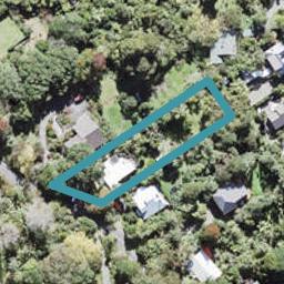 21 Raroa Terrace, Waiatarua, Auckland